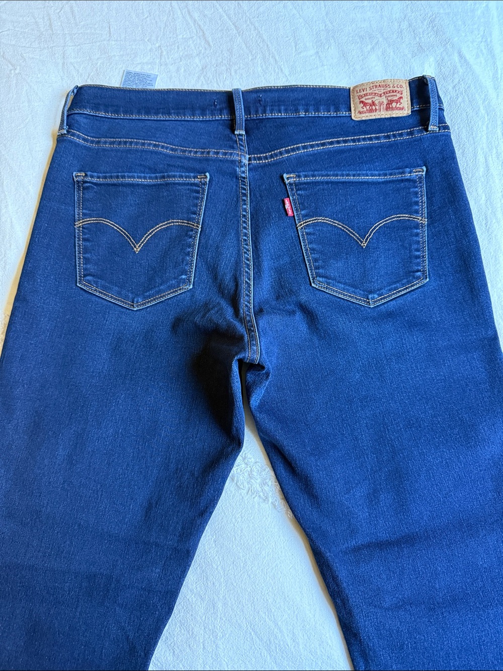 Levi’s 312 shaping slim size 31